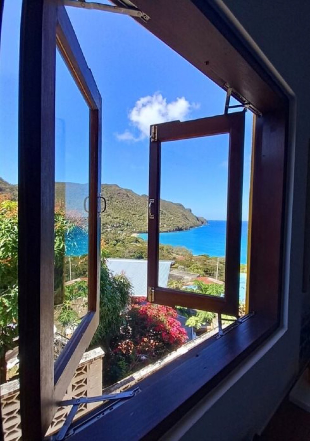 Sea view from the Ocean Deck bathroom